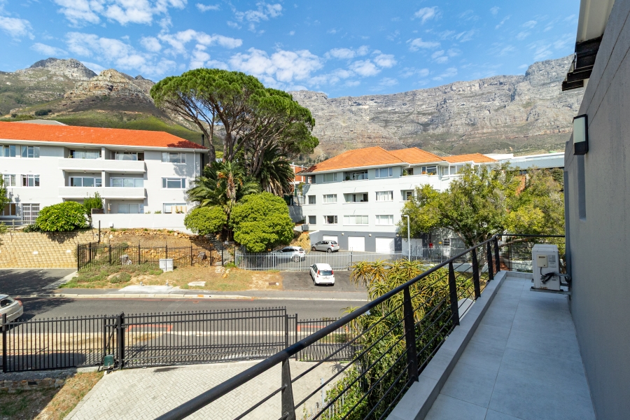 To Let 3 Bedroom Property for Rent in Vredehoek Western Cape